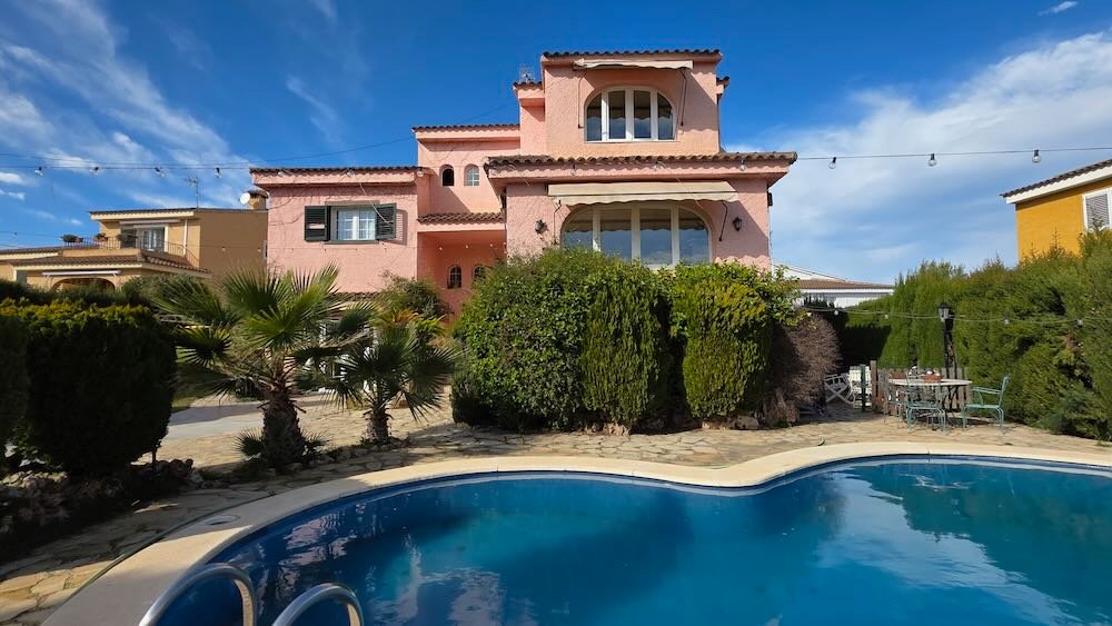 Property 2458 - Image 3